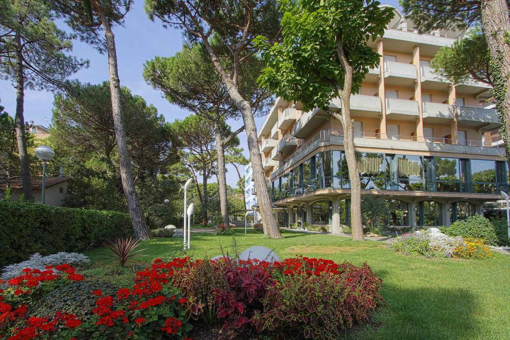 Hotel Michelangelo Milano Marittima Zewnętrze zdjęcie